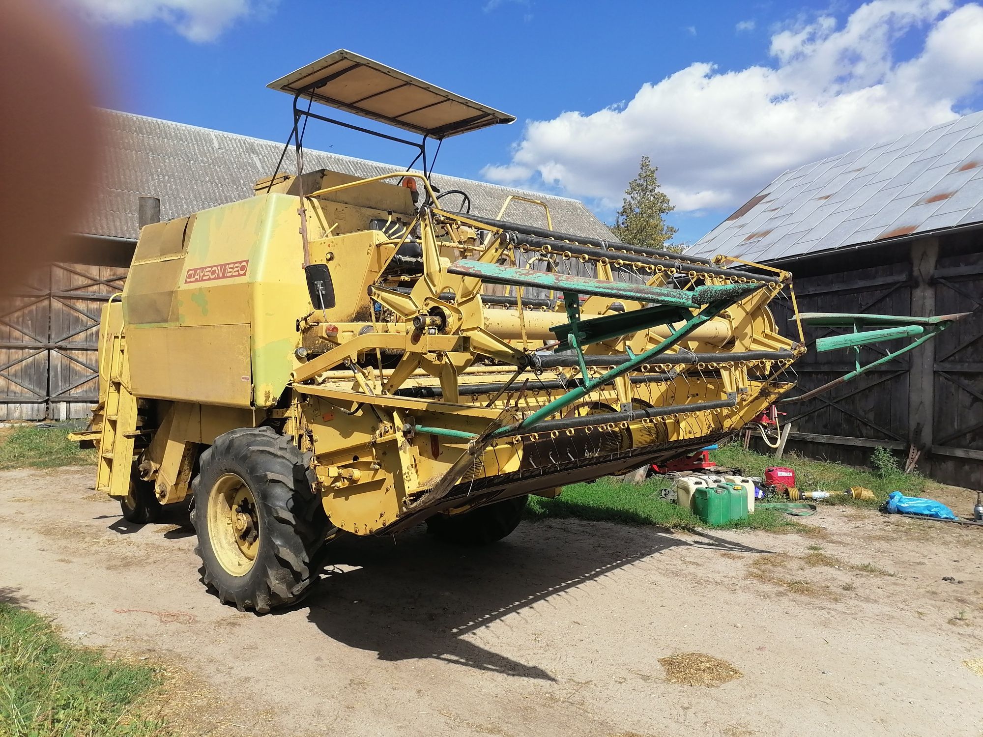 Kombajn New Holland 1520