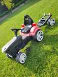 traktor na pedaly dla dzieci