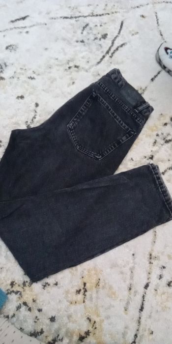 Джинси мом бершка