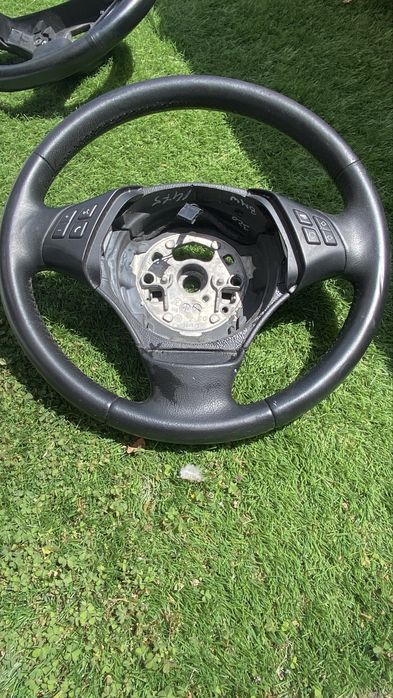Volante bmw E90 E91 E92 E93 com comando