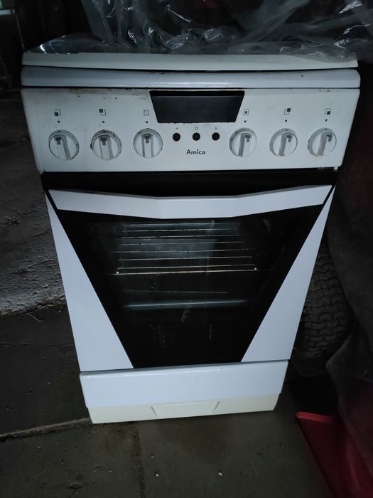 Kuchenka Amica gazowo- elektryczna