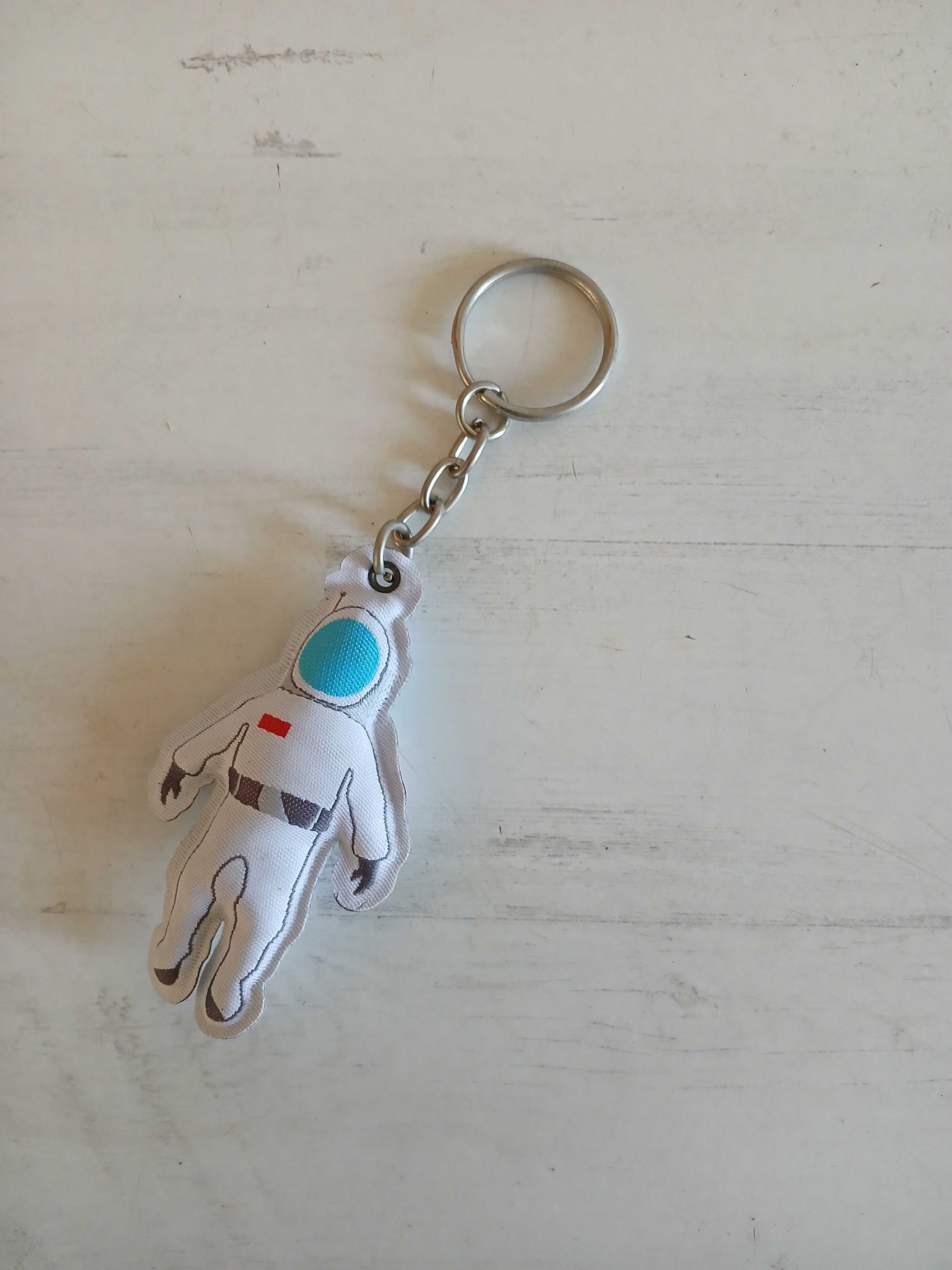 Porta-chaves Metálico Sabre Espada Samurai Astronauta Knife Keychain