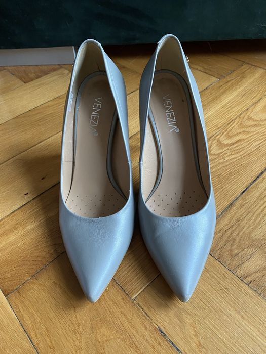 Czółenka na szpilce Venezia r. 39