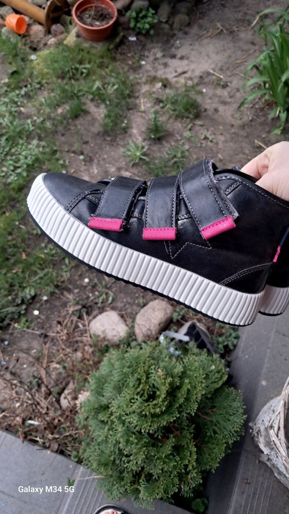 Buty dla dziewczynki rozm. 32
