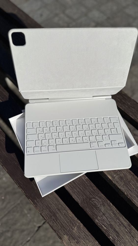 Клавіатура Magic Keyboard White MJQL3 Для iPad Pro 12.9 iPad Air 13 M2
