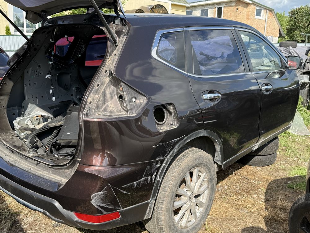 Задня права та ліва  четверть крило  nissan rogue xtrail t32