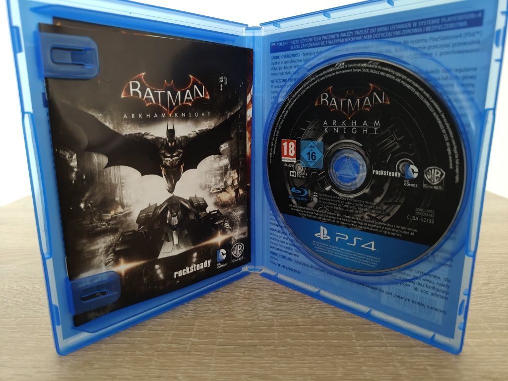 PS4 Silm 1 TB + 2 pady + 5 gier