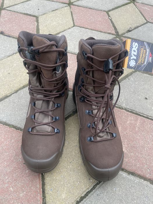 Продам зімні берци нові есть розмер 41