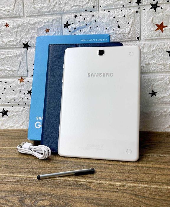 Планшет Samsung Гарний стан 10 дюймів