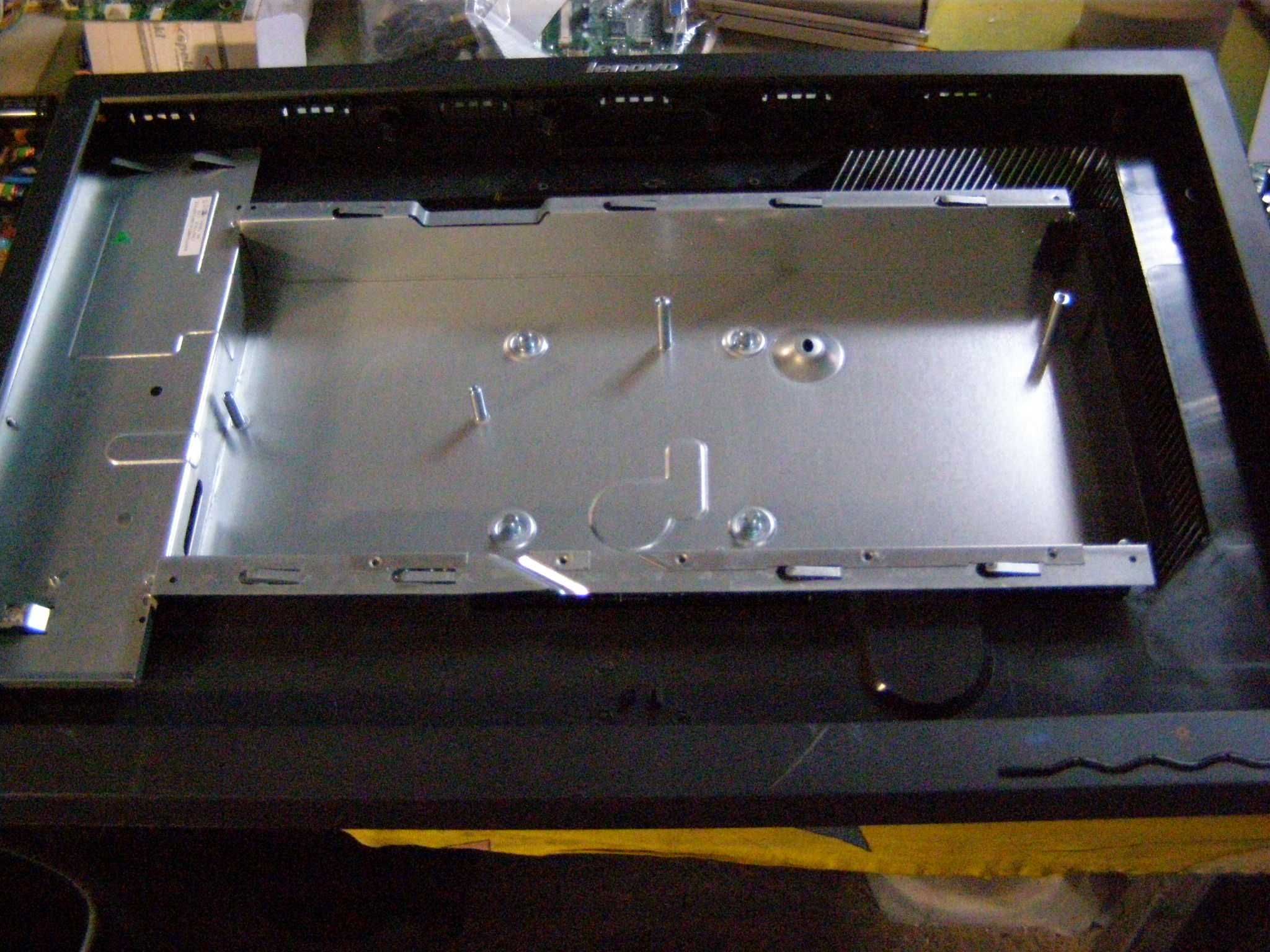 Lenovo LT2452pwC--розбiр битого