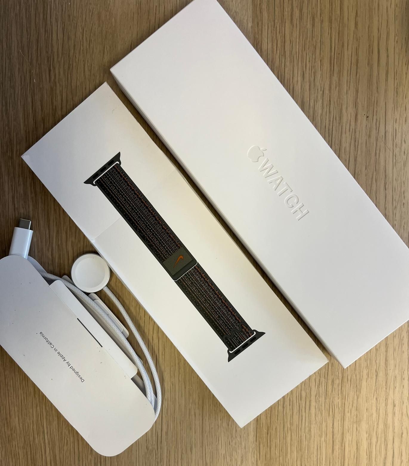 AppleWatch Series 10, 42mm + gratis