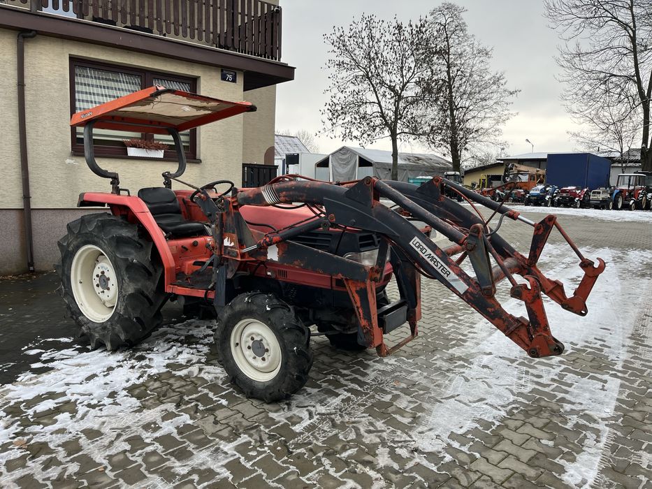 Traktor kubota gl320 gl 320 32 km ladowacz tur 4x4 rewers