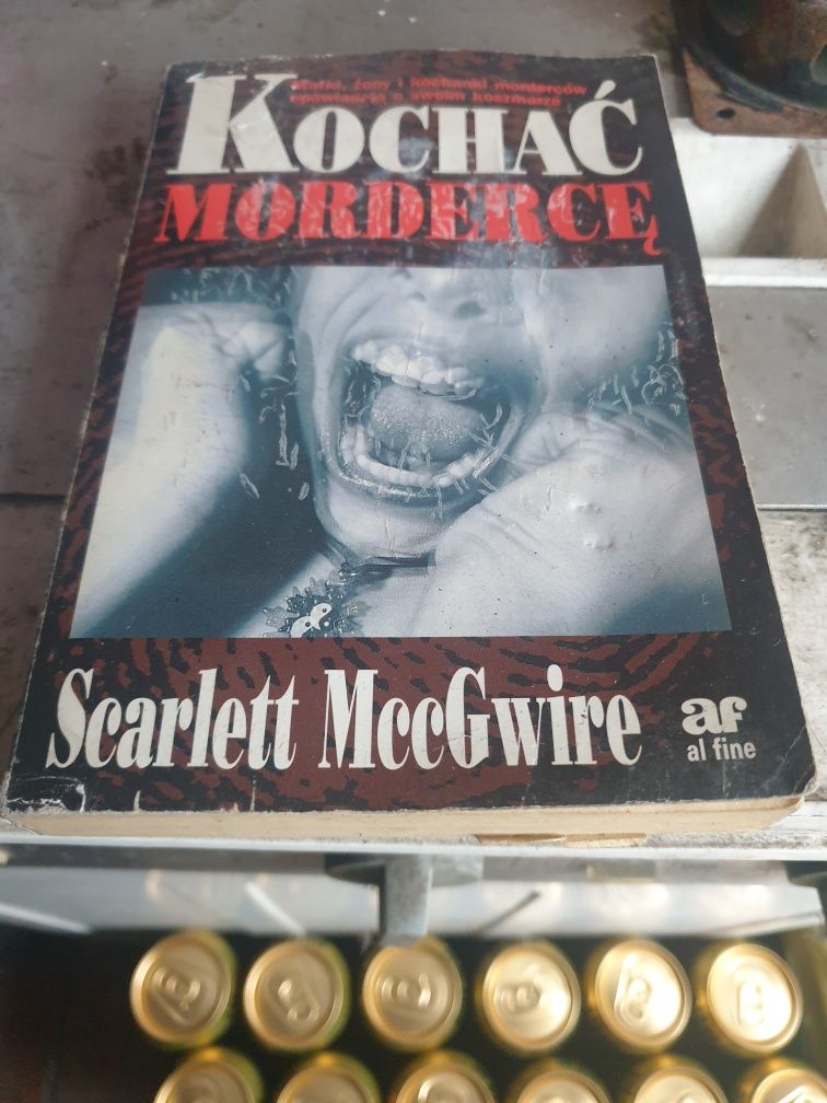 MccGwire  - Kochać mordercę