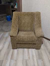 Продам крісло з тканини