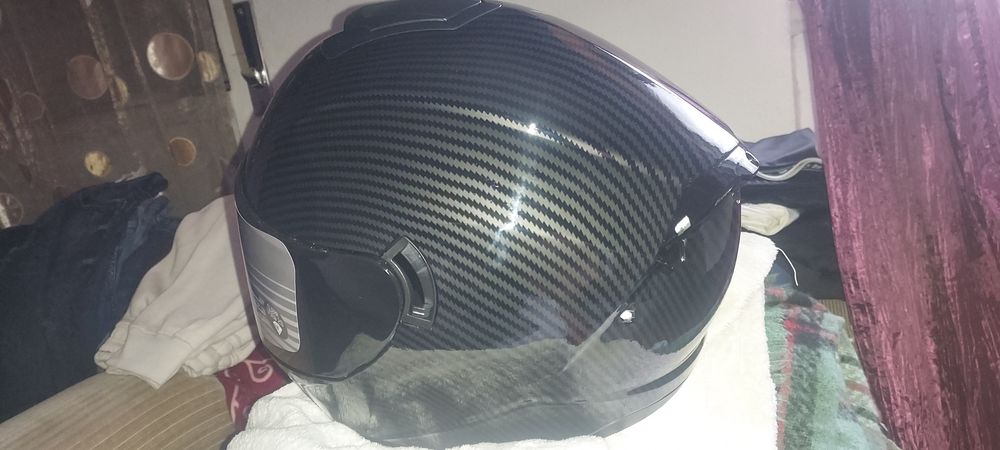 Capacete de moto em carbono