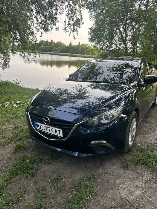 Продам свій автомобіль  Mazda3