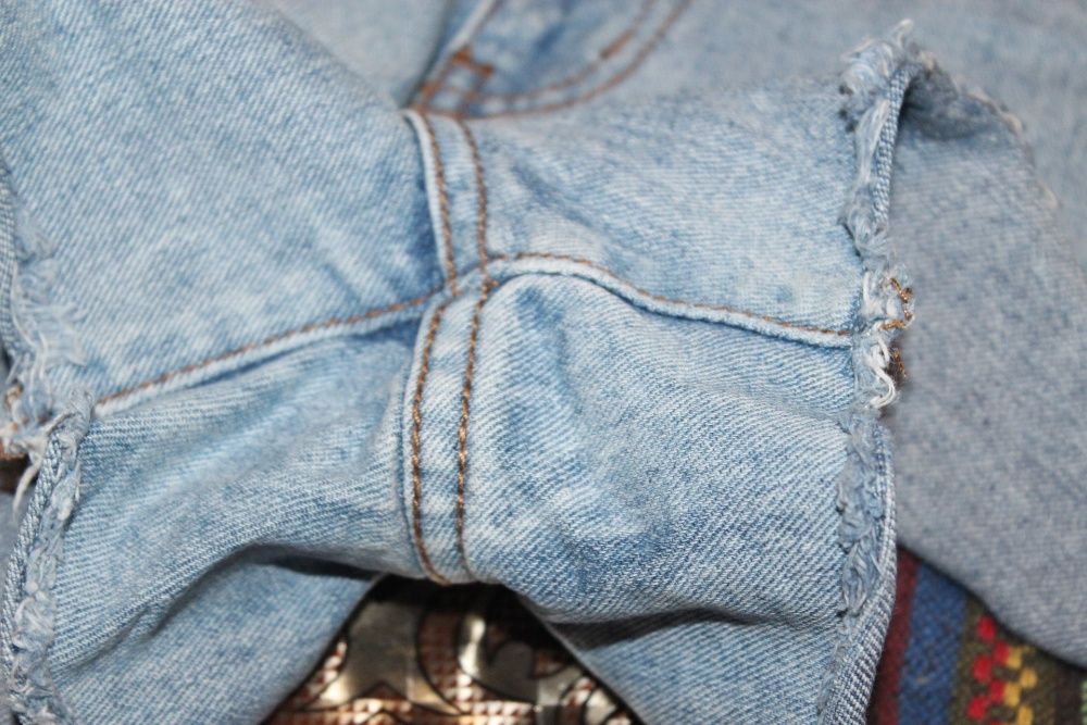 Стильные джинсовые шорты фирмы FB Sister размер M