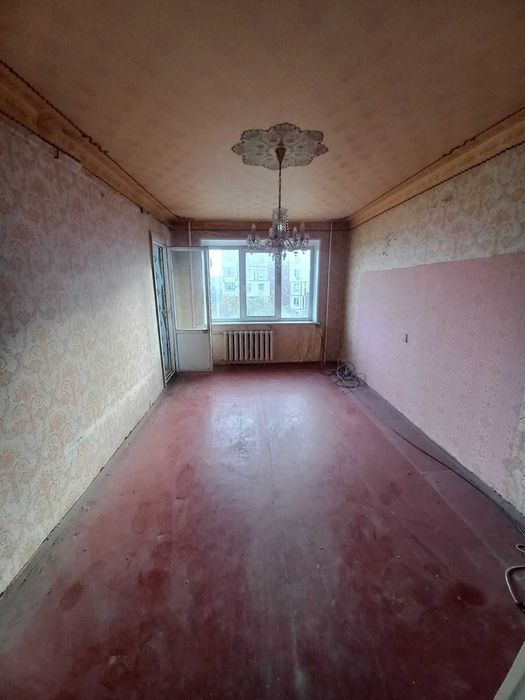 Трикімнатна покращенка на Садах