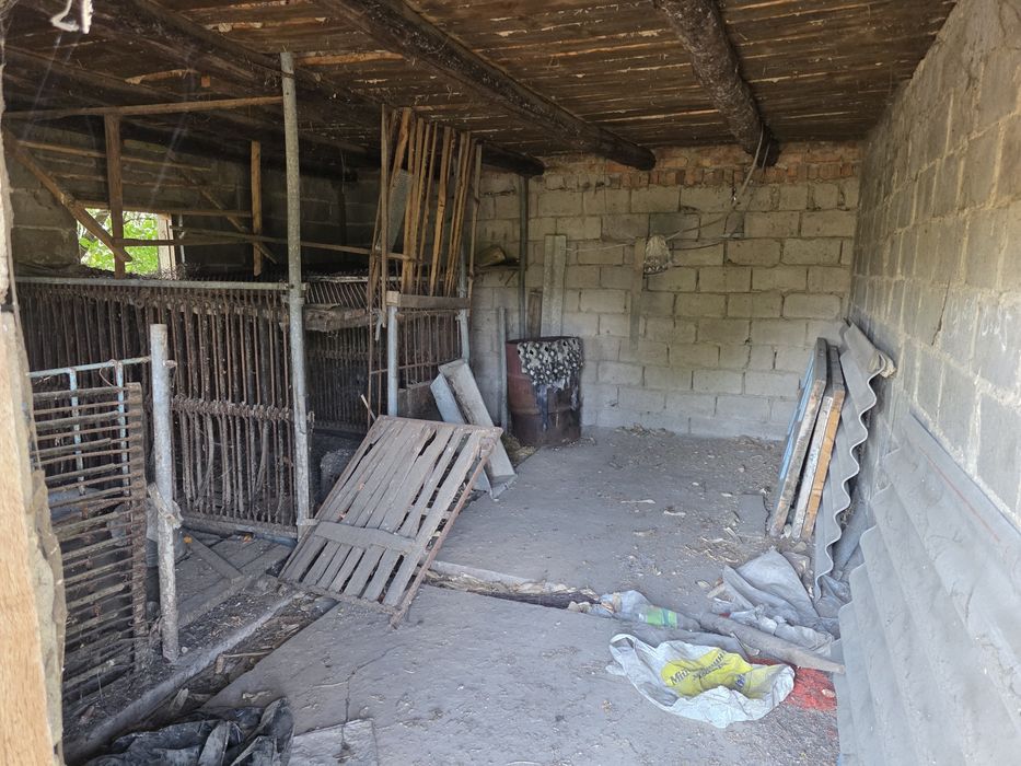 Ревне, 20 соток з будинком