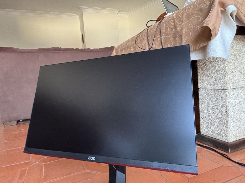 Monitor gaming AOC 24G2U/BK 24’ 144Hz IPS