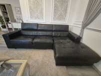 Sofá com chaise longue