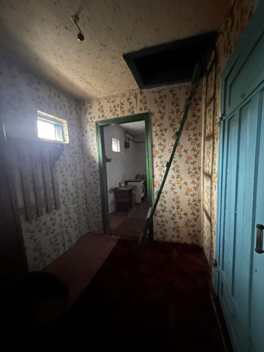 Продаж будинку в селі неподалік Рокитного