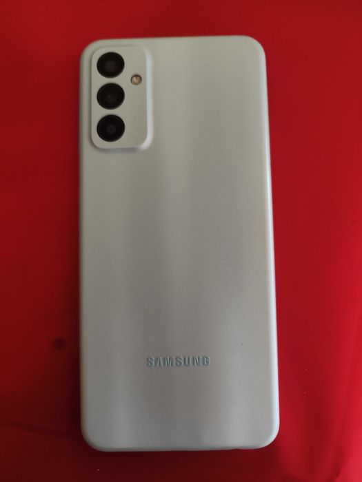 Samsung M13 como novo