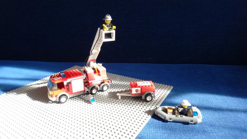 Lego City-wóz strażacki FIRE TRUCK 7239