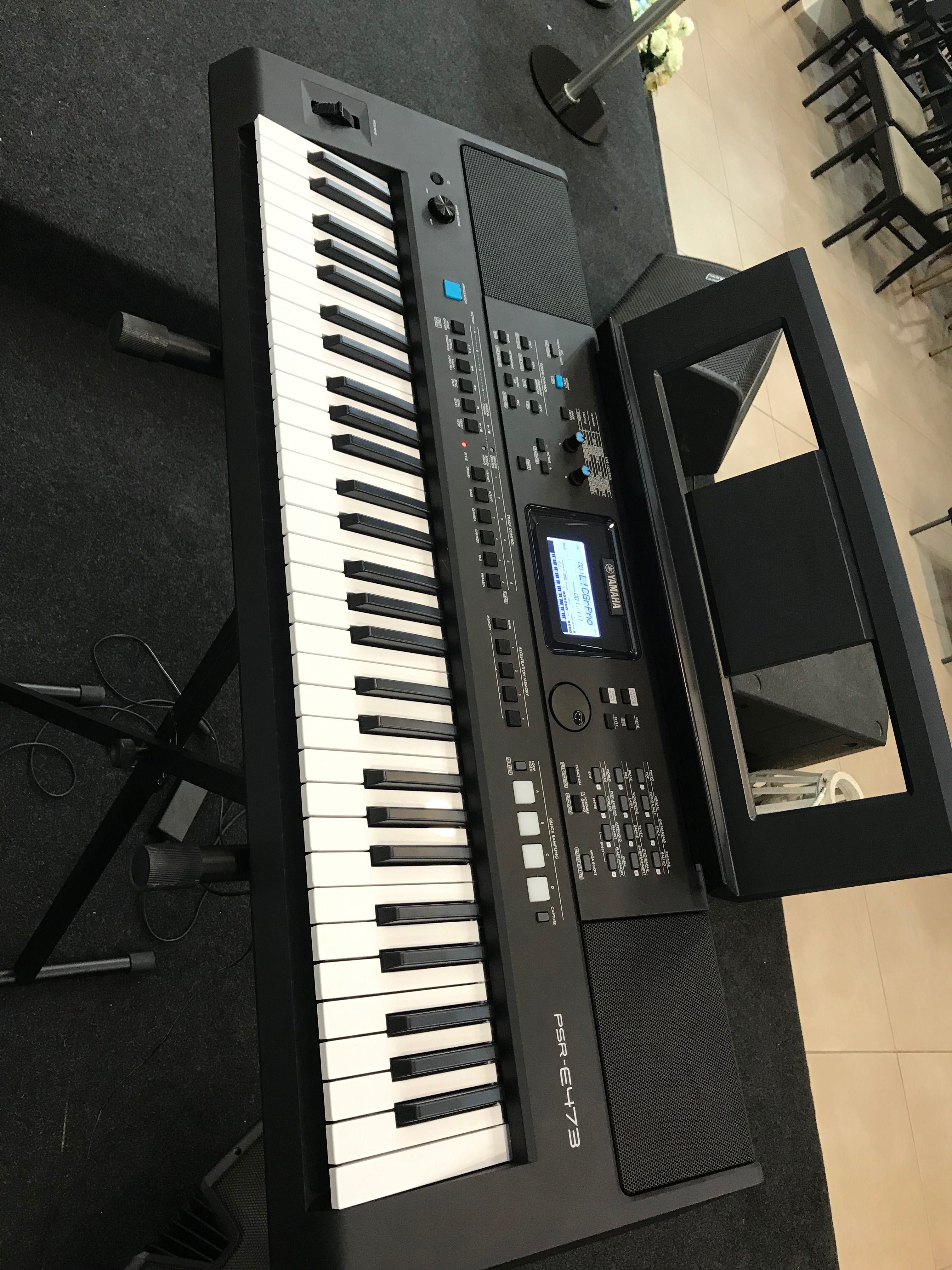 Teclado Yamaha PSR E 473