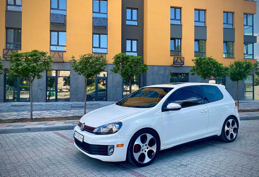 Продам Volkswagen GTI 2012 год