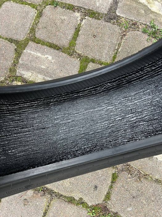 Зимові шини 215 55 r17 Continental