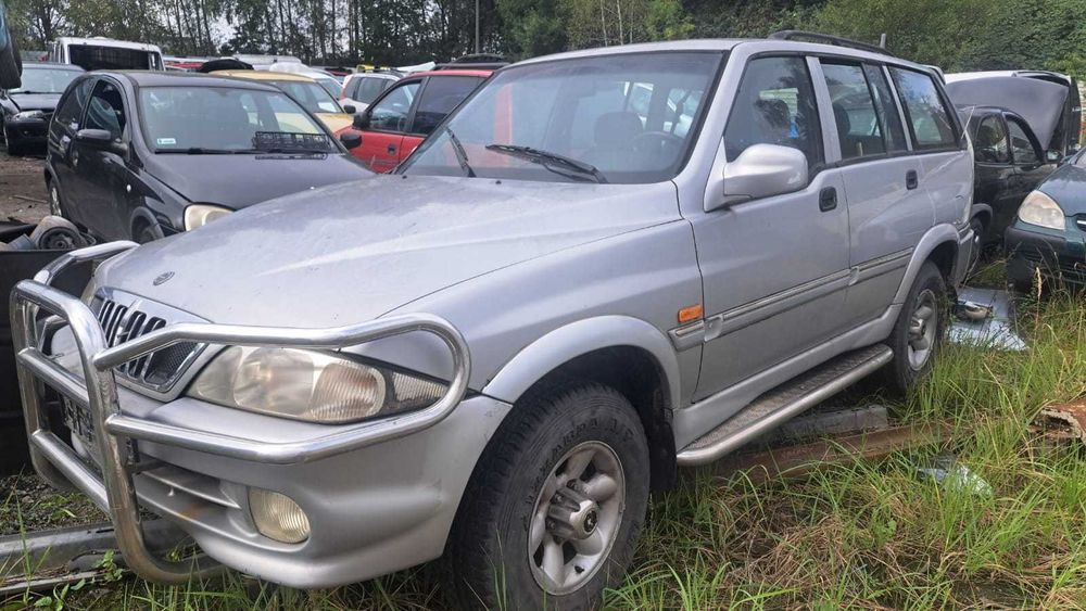 maska  przód SsangYong Musso 2.7 CDi