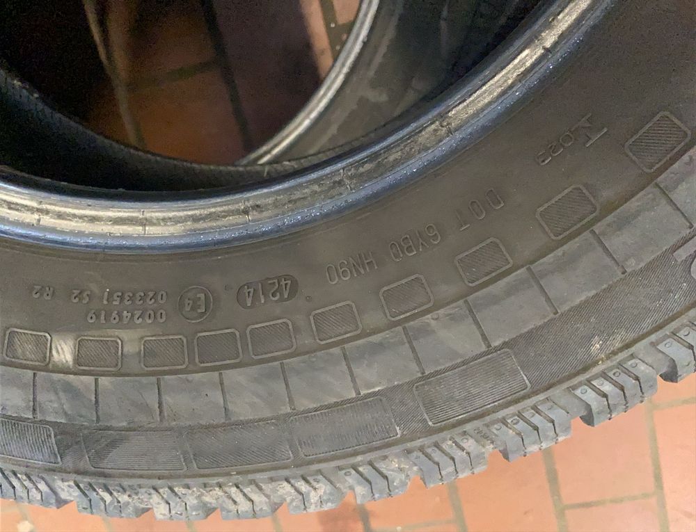 4 opony continental 235/65/16c
