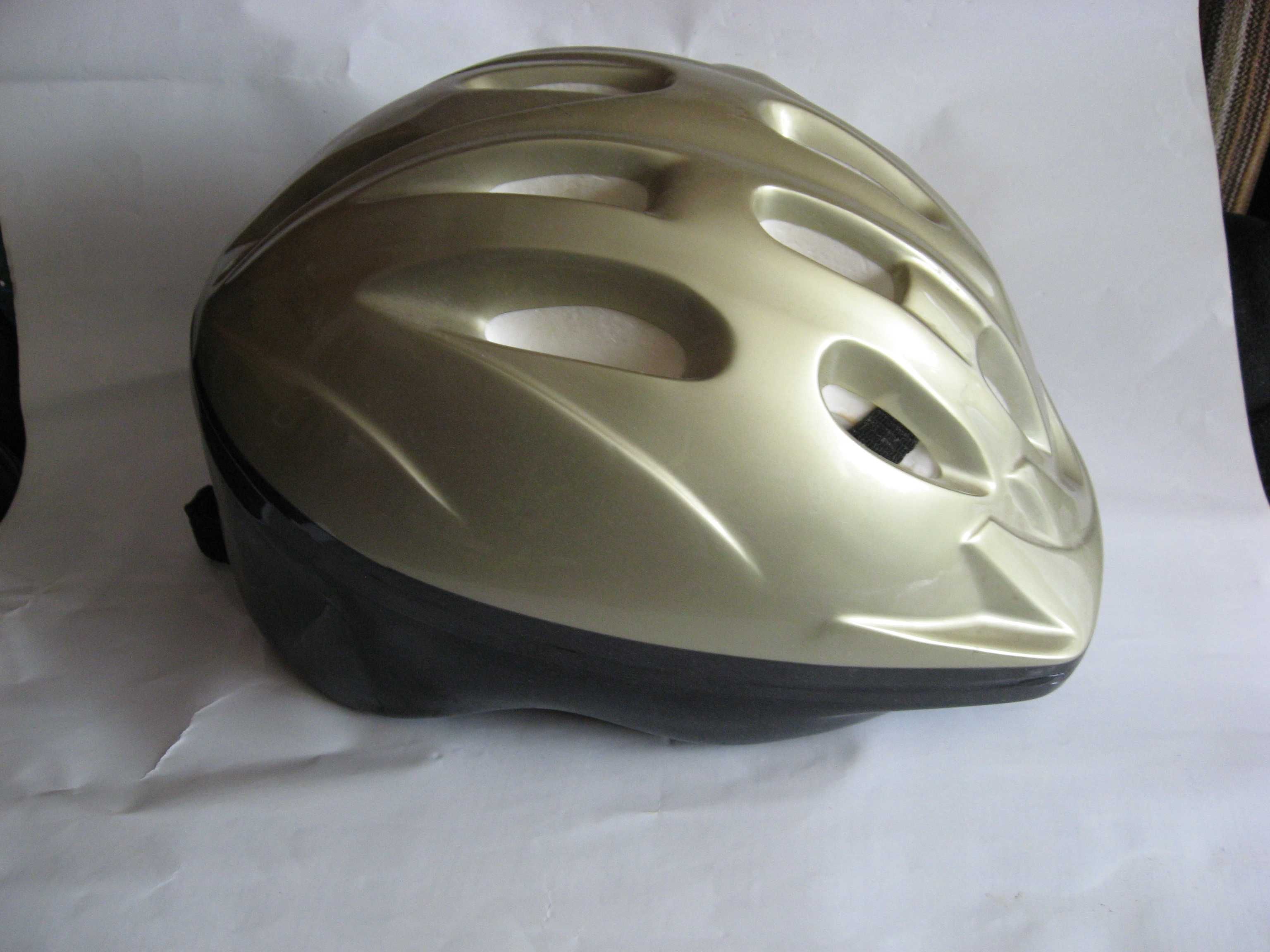 Защитный детский шлем , размер  50-52 см, для роликов, велосипеда
