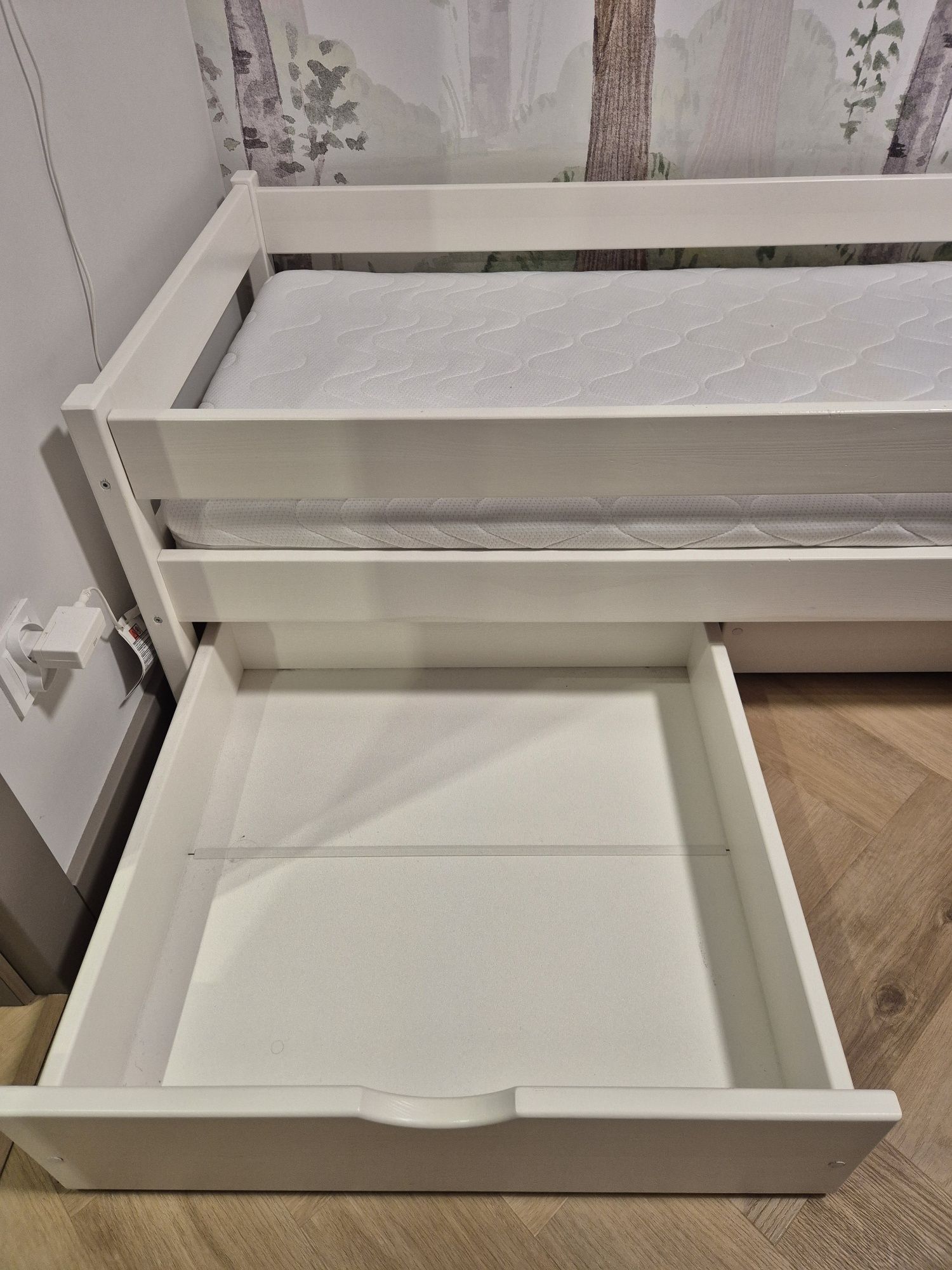 Łóżko dziecięce z pojemnikiem 140x70