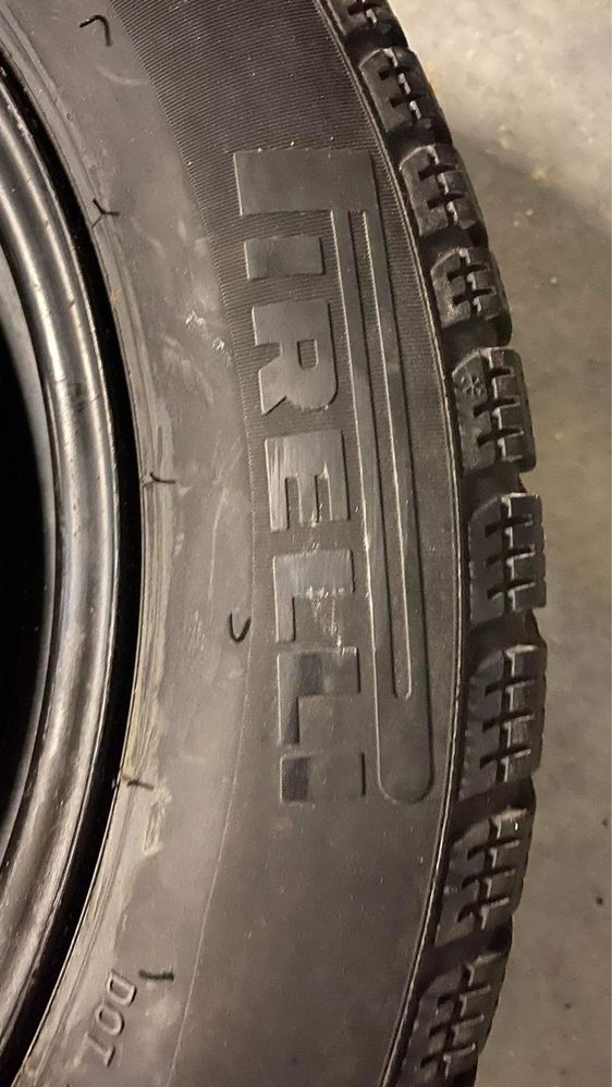 Felga stalowa plus opona Pirelli, nowa 205x55 R16