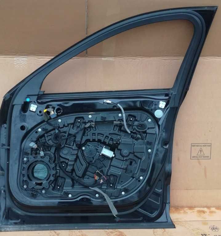 Двері перед/зад ліва сторона Volvo XC60 II 2 Рест Дорест Голі/Взборі