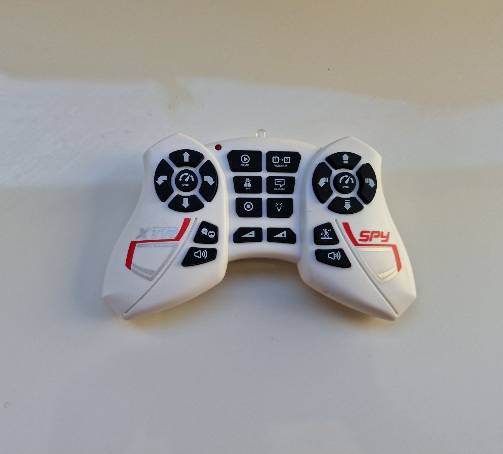 Robô Xtrem Spy Bots XT 30038