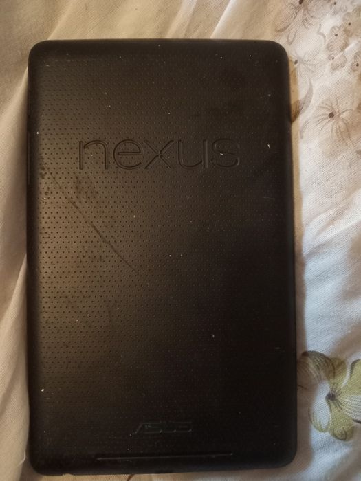 Планшети два лижали довго батареї дохлі ну робочі