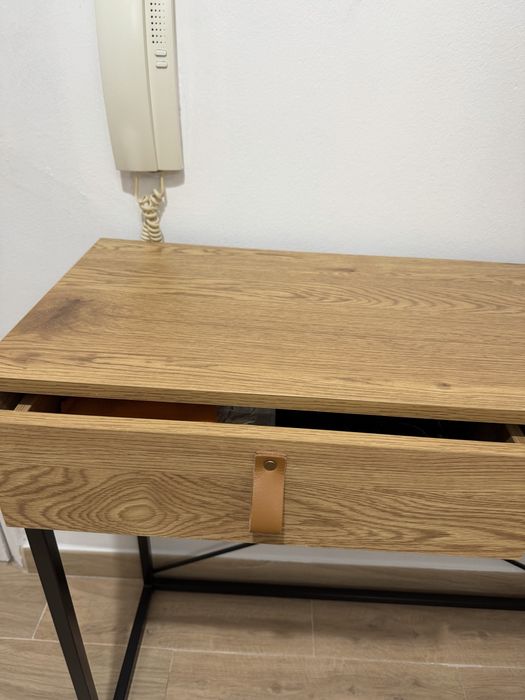 Consola de entrada em carvalho