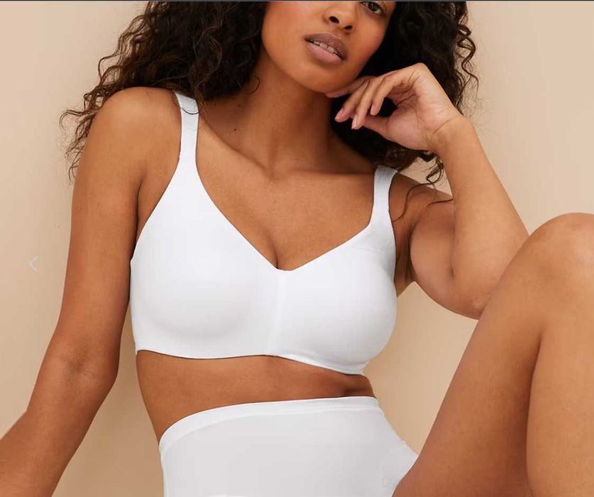 Компрессионный бюстгальтер без косточек M&S Body р. 80 C