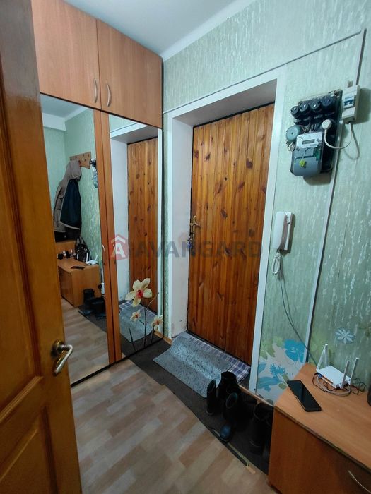 Продаж 1 кім кв Космос