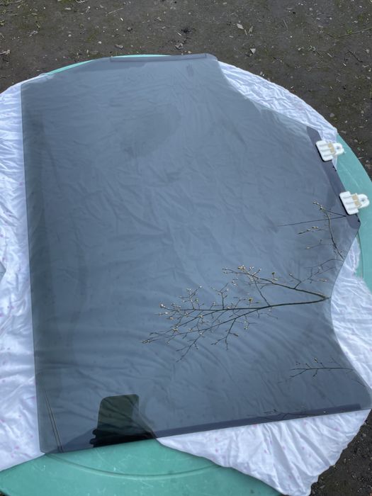 Скло дверей Nissan Rogue T33 2021-2024рік праве заднє