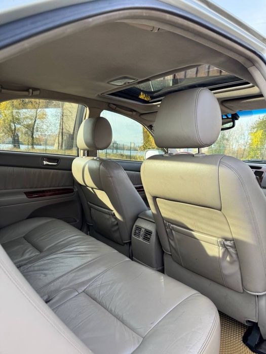 Toyota Camry v30 2.4  Торг