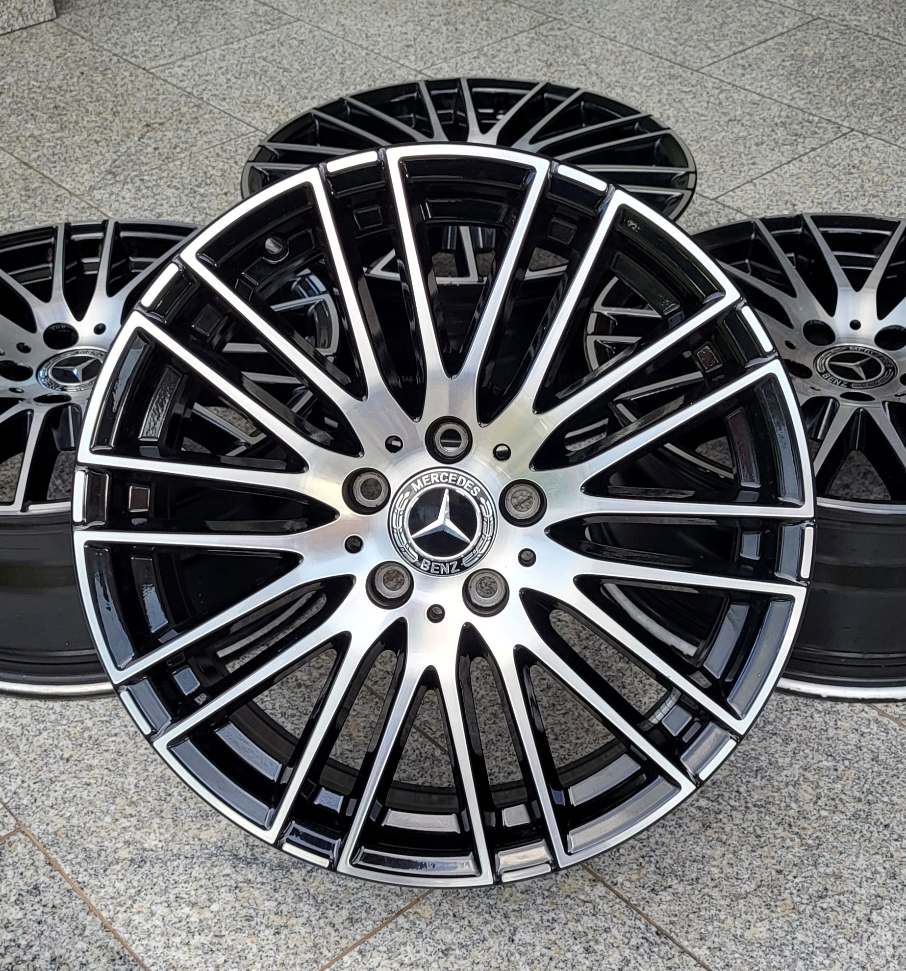Alufelgi 18 5x112 Mercedes Klasa C E V GLA CLA SLK GLC GLB GLE ML #52