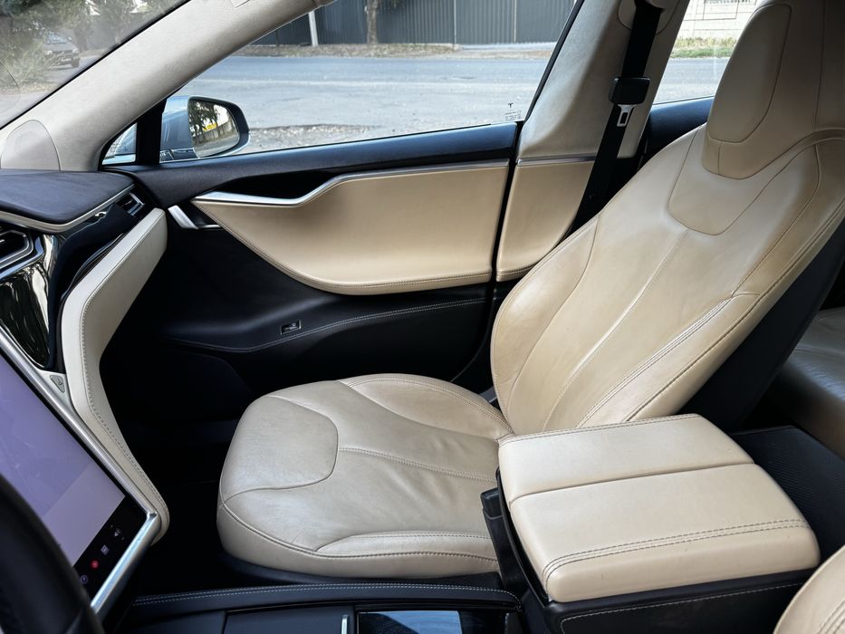 Tesla Model S 85 квт