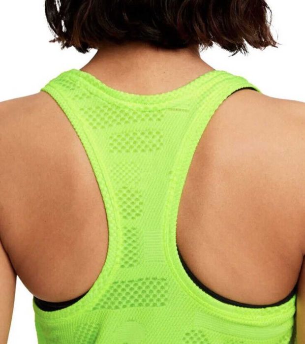Sportowa damska koszulka Nike Dri-FIT Tank Top: różne rozmiary