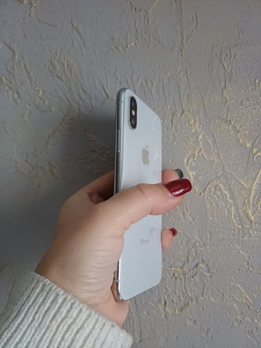 IPhone X (10)64gb,