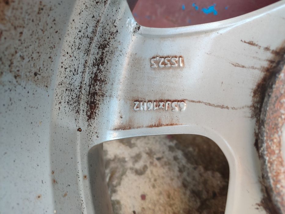 Продам оригінальні диски Volvo R16