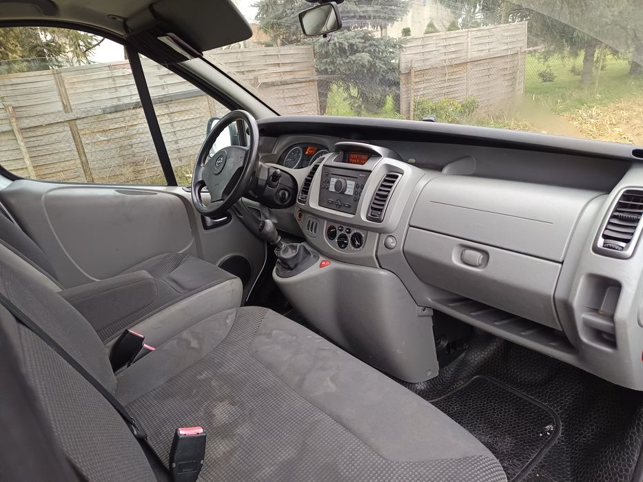 Opel Vivaro Klima 9 osobowy z Niemiec